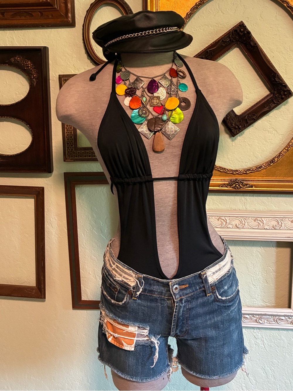 Vintage 90s Maximalist Charm Necklace - Picture 2 of 9